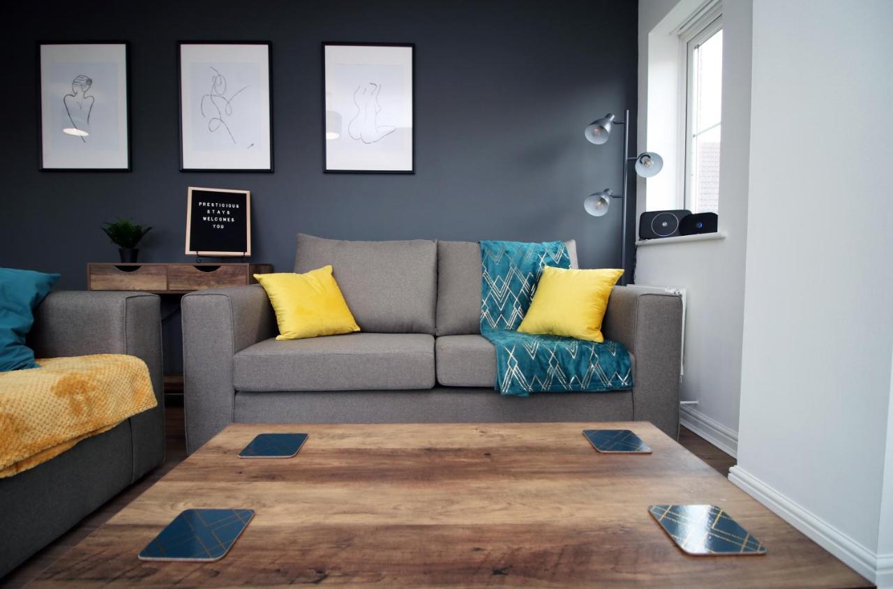 Delft - Spacious Home, High Speed Wi-Fi, Free Parking, Terrace Swindon Eksteriør billede