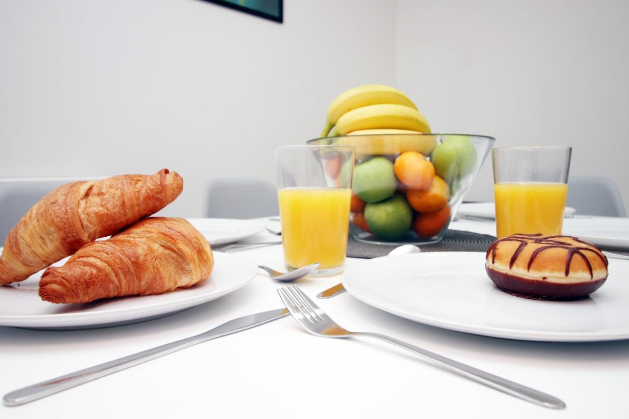 Delft - Spacious Home, High Speed Wi-Fi, Free Parking, Terrace Swindon Eksteriør billede