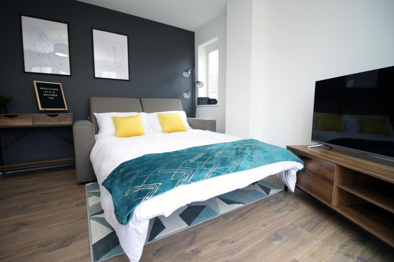 Delft - Spacious Home, High Speed Wi-Fi, Free Parking, Terrace Swindon Eksteriør billede